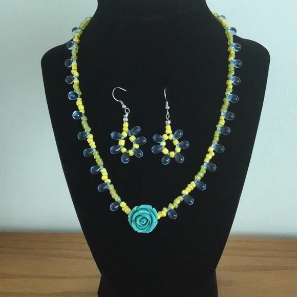 🌺2for$30Beautiful  glass beads set of necklace &earnings - Picture 3 of 6